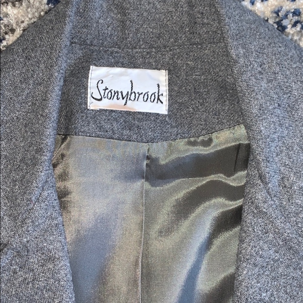 Blazer - Picture 2 of 8